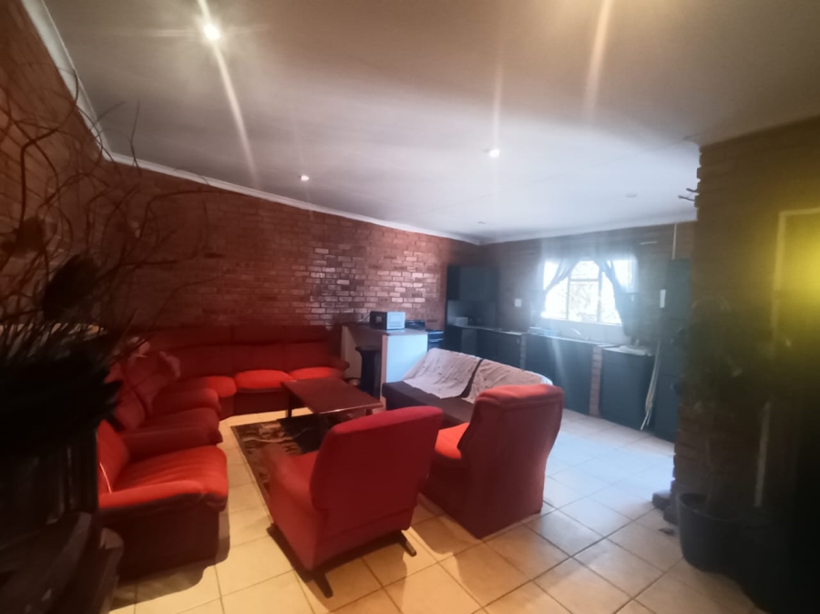 3 Bedroom Property for Sale in Utility Northern Cape